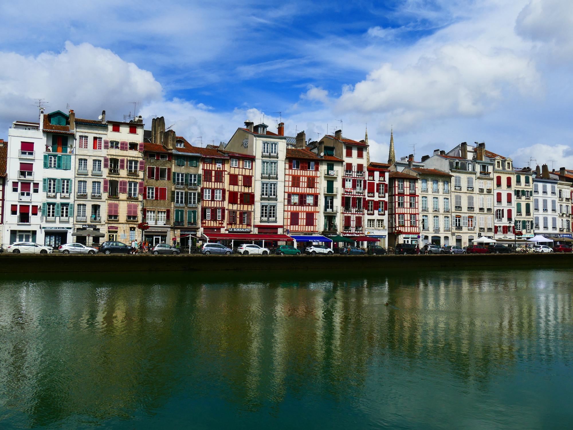 View of Bayonne for a local technical translation page